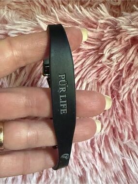 PUR LIFE Black Silicone Wellness Bracelet